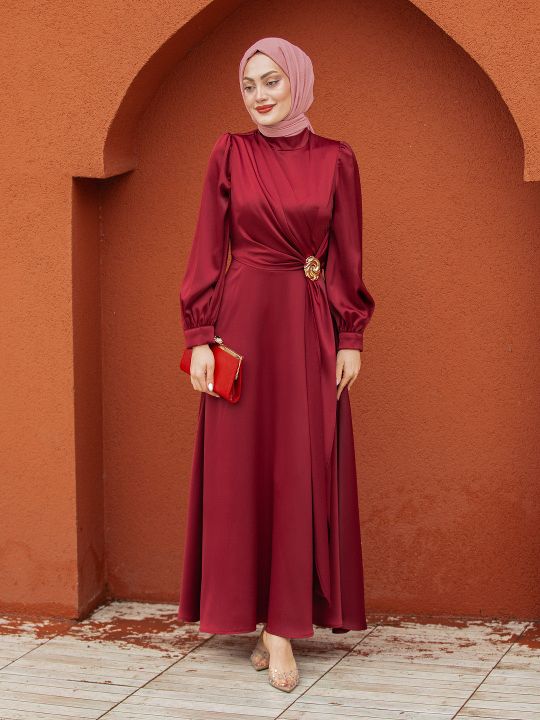 Hijab satin chic       التوصيل مجاني
