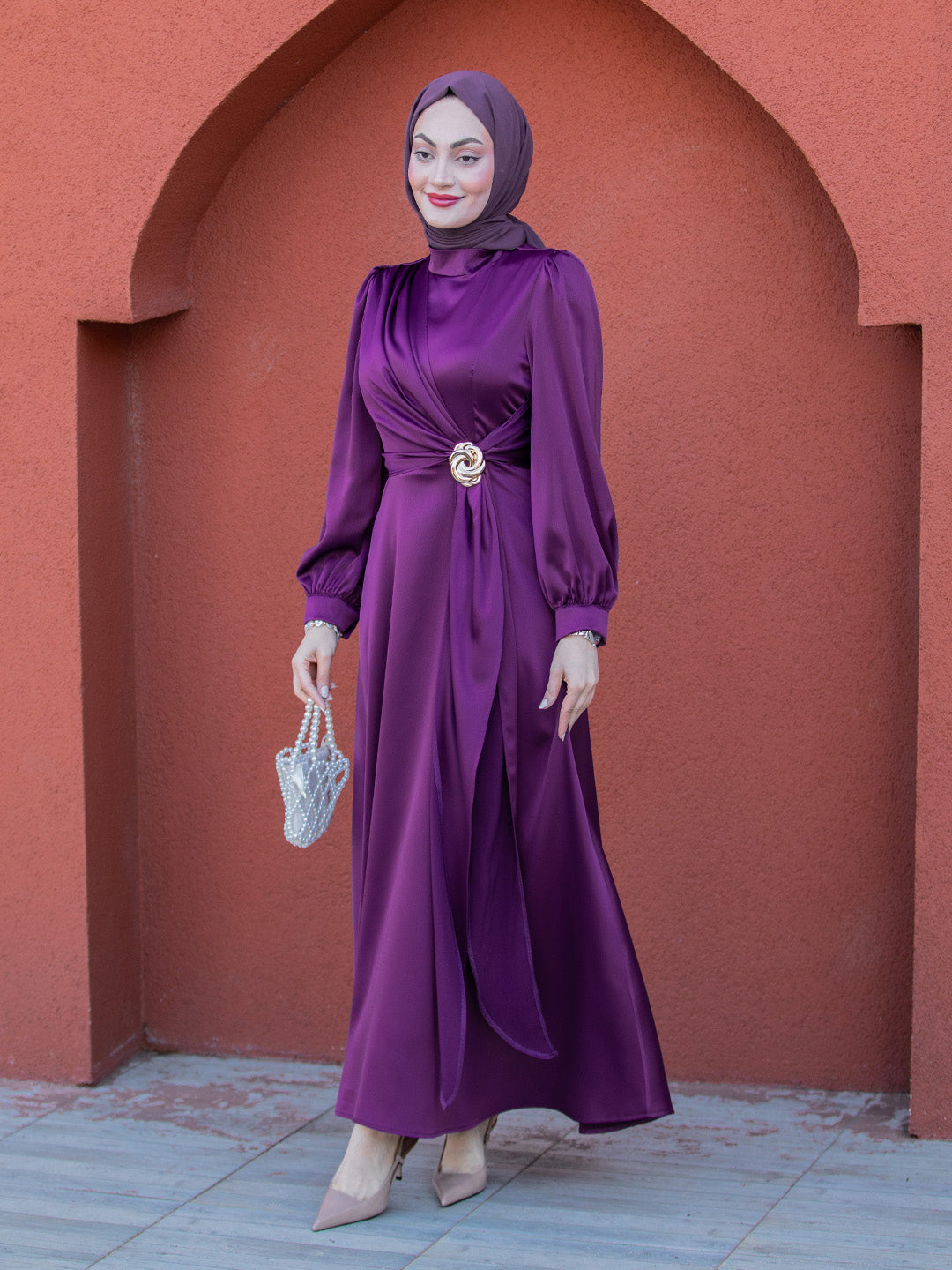 Hijab satin chic       التوصيل مجاني